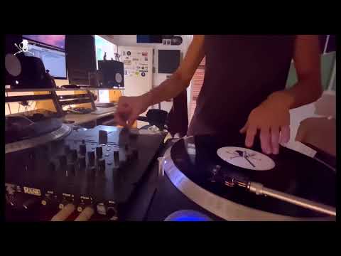 DjMyke - Aggressive Scratch Freestyle