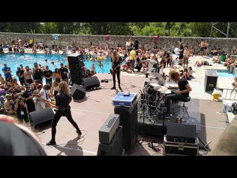 Maggot Heart live at SonicBlast Moledo 2019