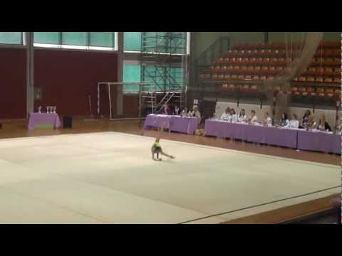 SUNČICA LOZIĆ  Zagreb 2012.   Vježba bez rekvizita