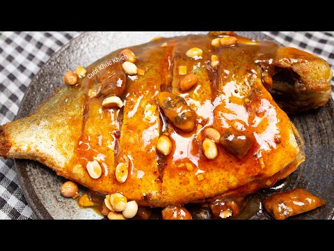 Cá chiên giòn xốt me