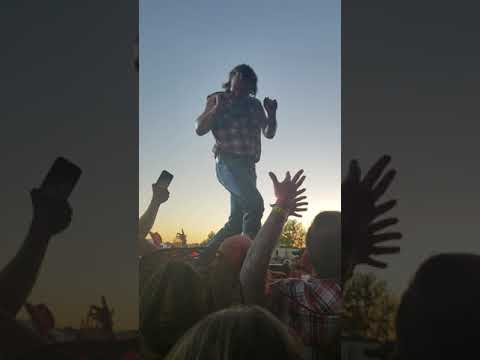 download lagu mp3 mp4 Lauren Alaina Tattoo, download lagu Lauren Alaina Tattoo gratis, unduh video klip Lauren Alaina Tattoo