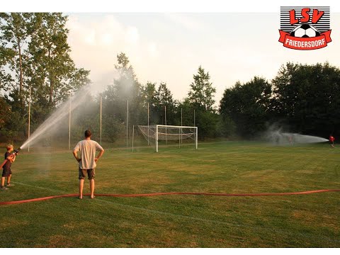 Hübi: Immer am Spielfeldrand. Zum 7. Jahresgedächtnis.