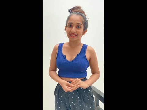 Praveena bakes a yummy chocolate cake with her Frigidaire Hand Mixer and Russell Hobbs Air Fryer!