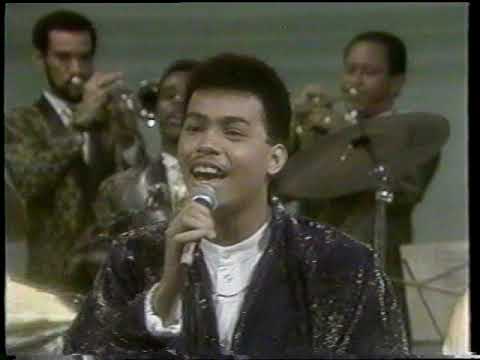 THE NEW YORK BAND - Si Tu No Estas (80's) Canta CHERITO JIMENEZ