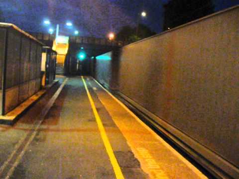 DRS 37069 and 37611 thrashing at Leyland on 4S47 4th June 2010