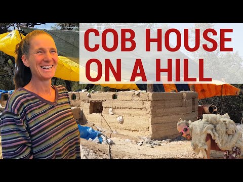 Off-grid Natural building in Portugal: Cobbing a home with Leen