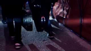 LO QUE NOS SALVA - Las voces