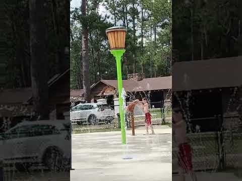 Large splash pad