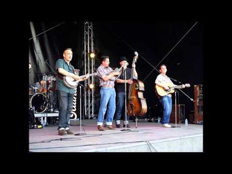 Blue Grass Boogiemen  -   Sittin' Alone In The Moonlight