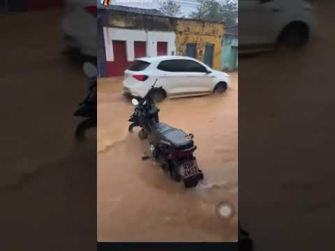 atenção à chuva em Medeiros Neto bahia