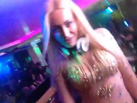 DJ LINDA ERFOLG - Litlle bar