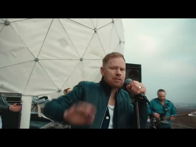 Weisse Fahnen von Peter Fox ((jetzt ansehen))