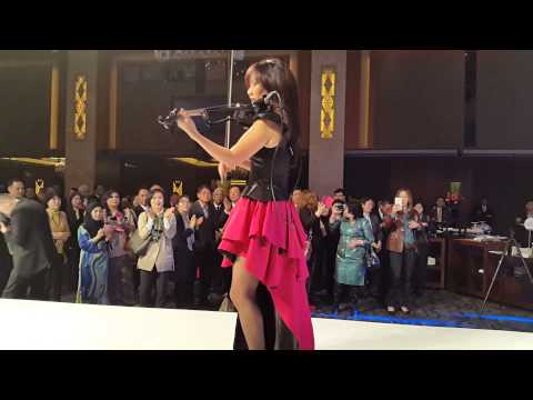 Mongolia violinist 2