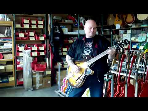 Ferdy Doernberg plays the Hofner HCT Thin President