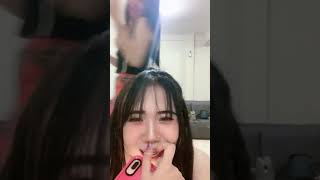 Download lagu pemandu karaoke cantik suara bagus mp3