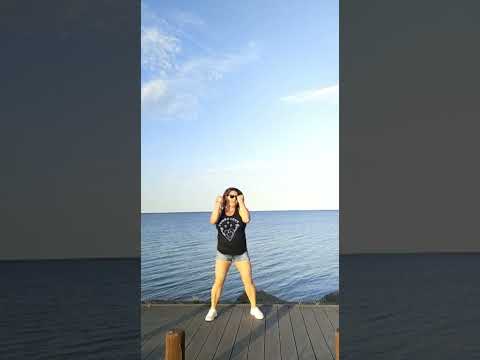 Daddy Yankee x El Alfa x Lil Jon - Bombón