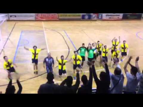 Finale calcio a 5 Valdagno - Asiago. L'esultanza dei gialloneri a fine gara!