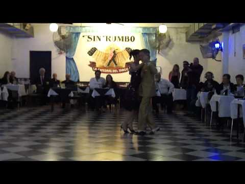  Dany Garcia  is  dancing  to  the  milonga  "  Parque Patricios  "