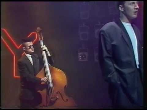 VHQ(VS) Black - Sweetest Smile