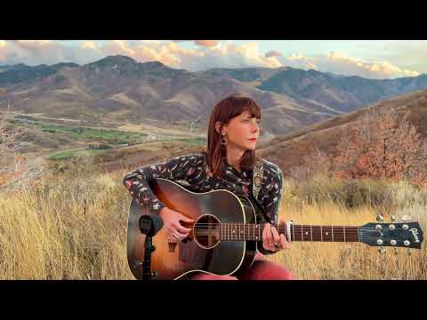 Dragoste nemărginită (John Prine) • Conexiunea curcubeului (Paul Williams și Kenneth Ascher)