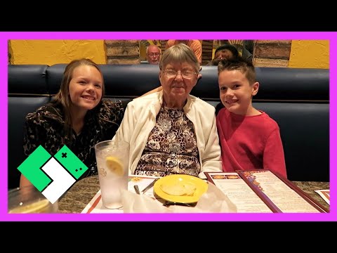 DINNER WITH GREAT GRANDMA (11.5.15 - Day 1314)