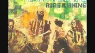 Sierra Leone Refugee All Stars - Bend down the corner