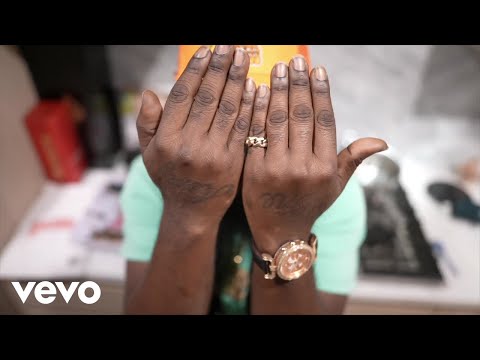 Moone Walker - THROW IT BACK ft. King Swain