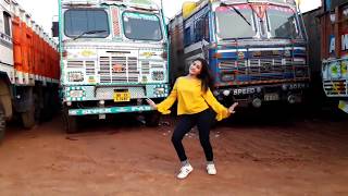 Nikle Currant Dance : Neha Kakkar &amp; Jassi Gill | Shreya ChakraBorty | Sukh E Muzical Doctorz | Jaani