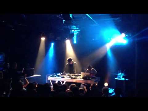 Surkin & Sam Tiba playing "Surkin - Stronger (feat Canblaster)" @ Ubu - Rennes