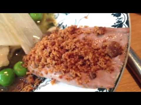 Trois mec chicken and peas