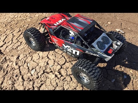 First Bash: Axial Yeti XL 1/8 Huge Jumps