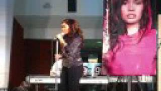 Kreesha Turner - Live At HMV On &#39;Passion&#39; Release Day In WEM Mall Edmonton