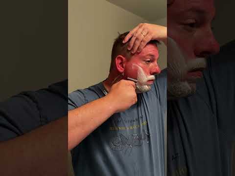 Proraso Green shave cream for a great shave! #safetyrazor #shave