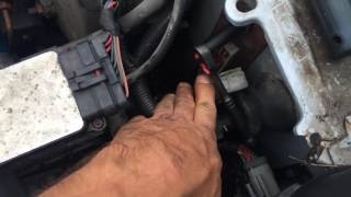 How to remove a computer ECU/ECM on a Lincoln town car