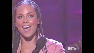 Alicia Keys Live - Fallin&#39; / Unbreakable