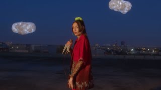 Avec Les Gars Lyrics English Translation