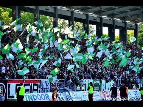 Doping kibiców Radomiaka podczas meczu z Siarką Tarnobrzeg // TYLKORADOMIAK.PL