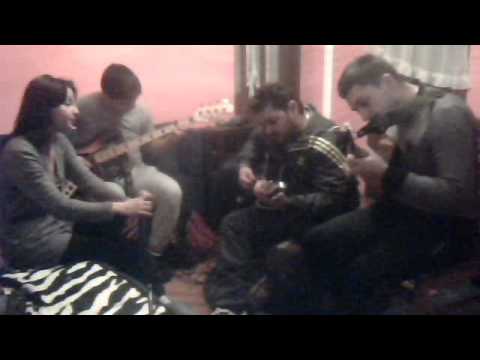 STEVAN FAMILIC I PORODICA SA MACKICEM BASS :)))