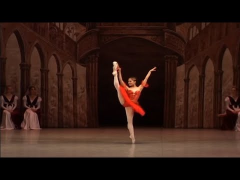ESMERALDA Variation (Fukuda, Osipova, Krysanova - Comparison)