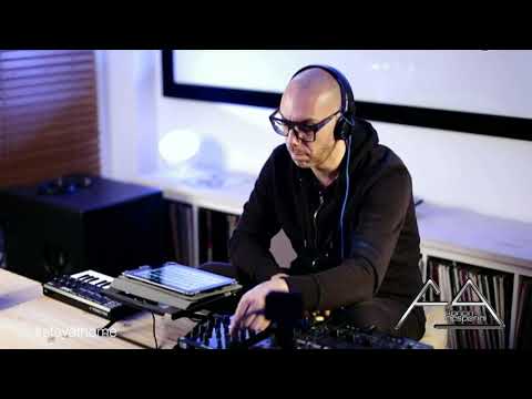 Techno 4 The People presents Florian Gasperini Live @ Home (18/04/2020)