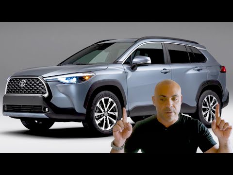 TOYOTA ANUNCIA EL COROLLA CROSS 2022 y ENTRA EN EL ELÉCTRICO a  REGAÑADIENTES: ¿QUÉ HAN ANUNCIADO?