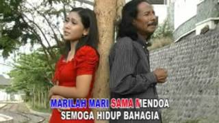 Download lagu IDALAILA DAN A KADIR mp3