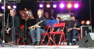 Miss Fine, performed by Flat Walter's