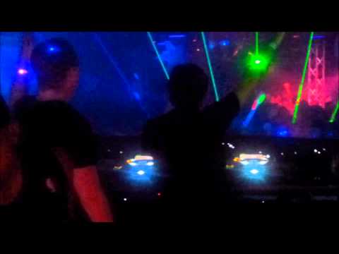 Wasted Penguinz LIVE @ MASIF, SYDNEY, AUSTRALIA 17/12/2011