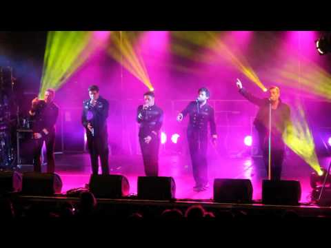 Robbie tribute Mike Andrew & take that tribute Back For Good At Donaster Racecourse - the flood.avi