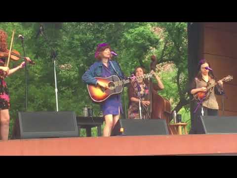 The First Ladies of Bluegrass: Missy Raines, Becky Buller, Molly Tuttle, Sierra Hull, Alison Brown