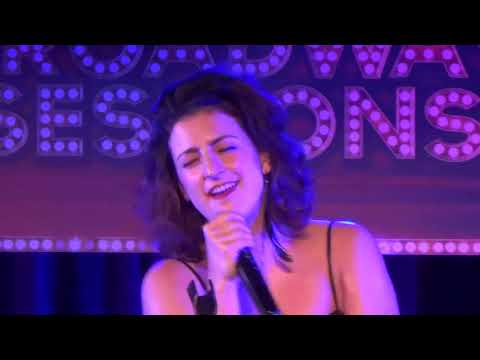 download lagu mp3 mp4 Tessa Alves, download lagu Tessa Alves gratis, unduh video klip Tessa Alves