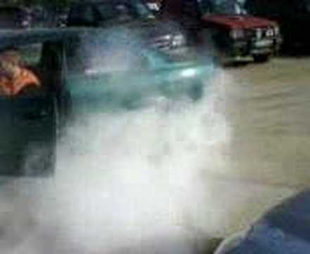 BMW 320(burnout)Airija