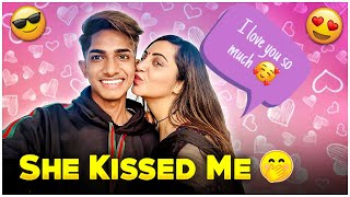 ARSHI KHAN KISSED 😘 ME AND PROPOSED ME  😳 | GTRVLOGS|