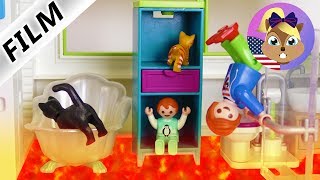 Playmobil Film English | THE FLOOR IS LAVA!! Save yourself! Kids series Smith Family